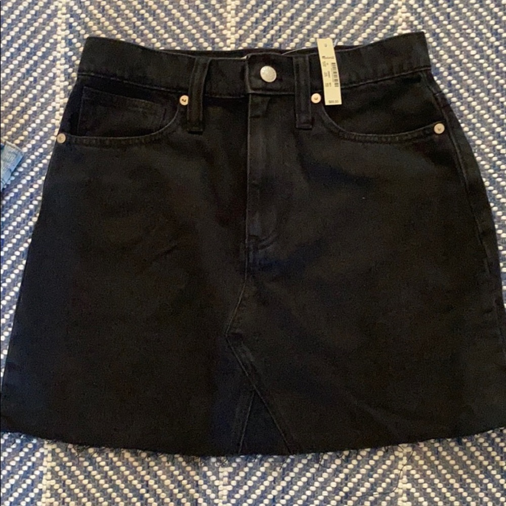 Never worn madewell denim skirt
